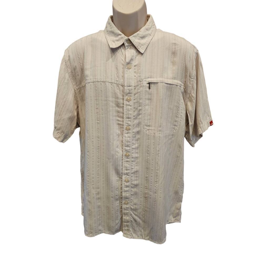 The North Face size large short sleeve button up men's outdoor neutral